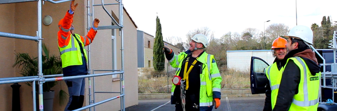 La formation Echafaudage est destine aux professionnels qui travaillent en hauteur pour la rception, le montage, l'utilisation, le dmontage des chafaudages.